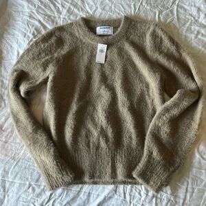Women’s Old Navy Fuzzy Sweater MD